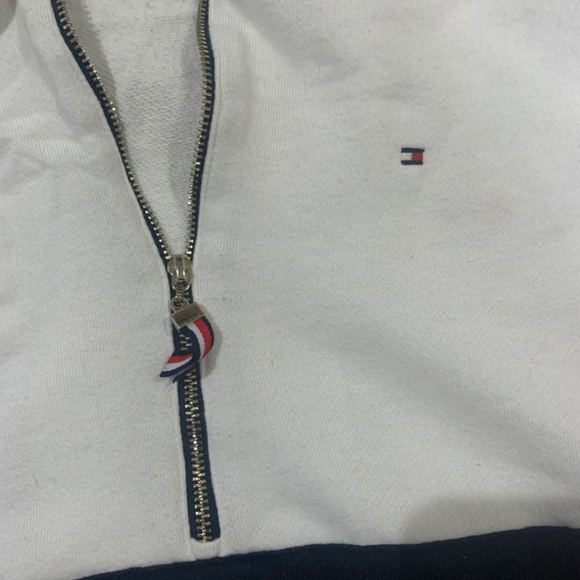Vintage Tommy Hilfiger pullover- quarter zip- size medium - Picture 3 of 5